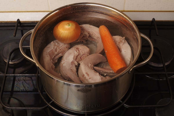 Язык свиной отварной Язык свиной отварной