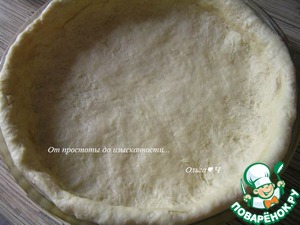 Открытый пирог с вишней