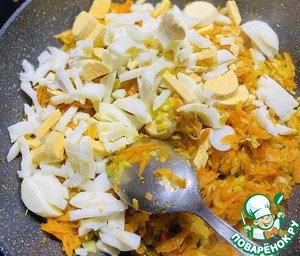 Рулет из фарша индейки с овощами и яйцами