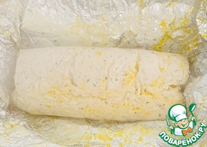 Рулет из фарша индейки с овощами и яйцами