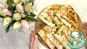 Лаваш с яйцом, помидором и сыром