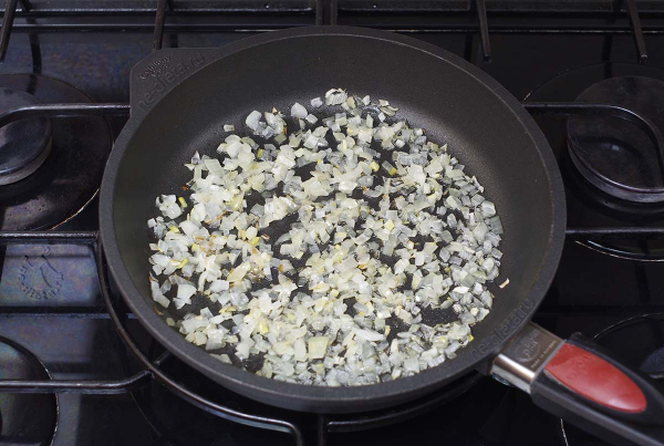 Слойки с курицей и сыром