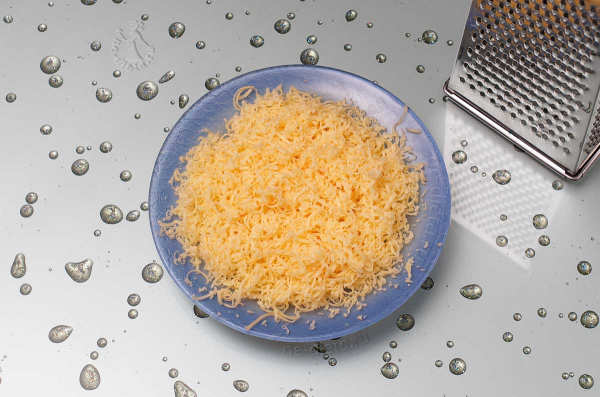 Слойки с курицей и сыром