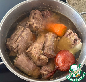 Шейное заливное. Шеи индюшачьи Шейное заливное. Шеи индюшачьи