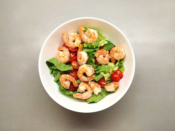 Салат «Цезарь» с креветками Салат «Цезарь» с креветками