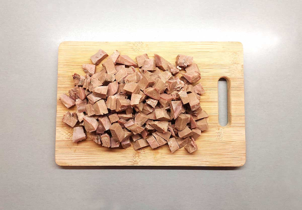 Язык с грибами и орехами Язык с грибами и орехами