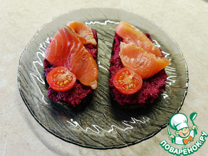 Бутерброд с форелью и яйцом Бутерброд с форелью и яйцом