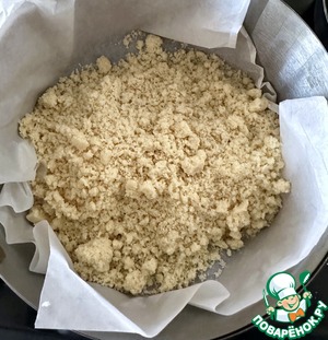 Насыпной пирог с клубникой