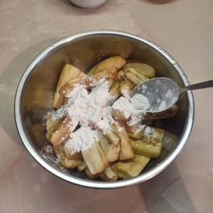 Баклажаны в кисло-сладком соусе Баклажаны в кисло-сладком соусе